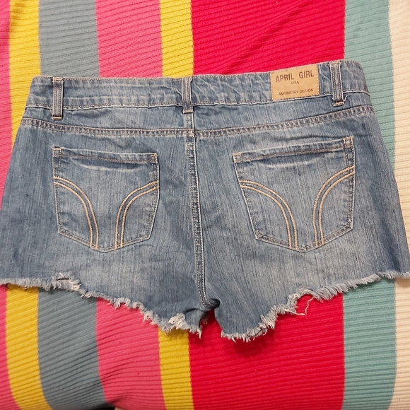 3/20$: Women's Short: Size 13 - Picture 3 of 5